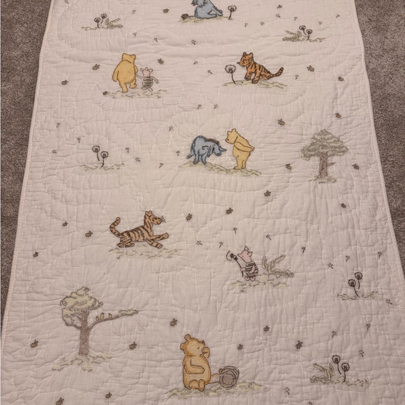 Pottery Barn Disney's Winnie the Pooh Baby Quilt, (2) Fitted Sheets (1) Skirt - Picture 2 of 8